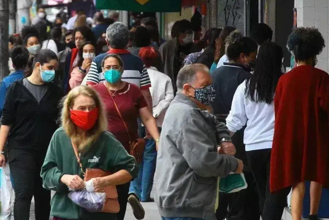 tenis de basquete para armador