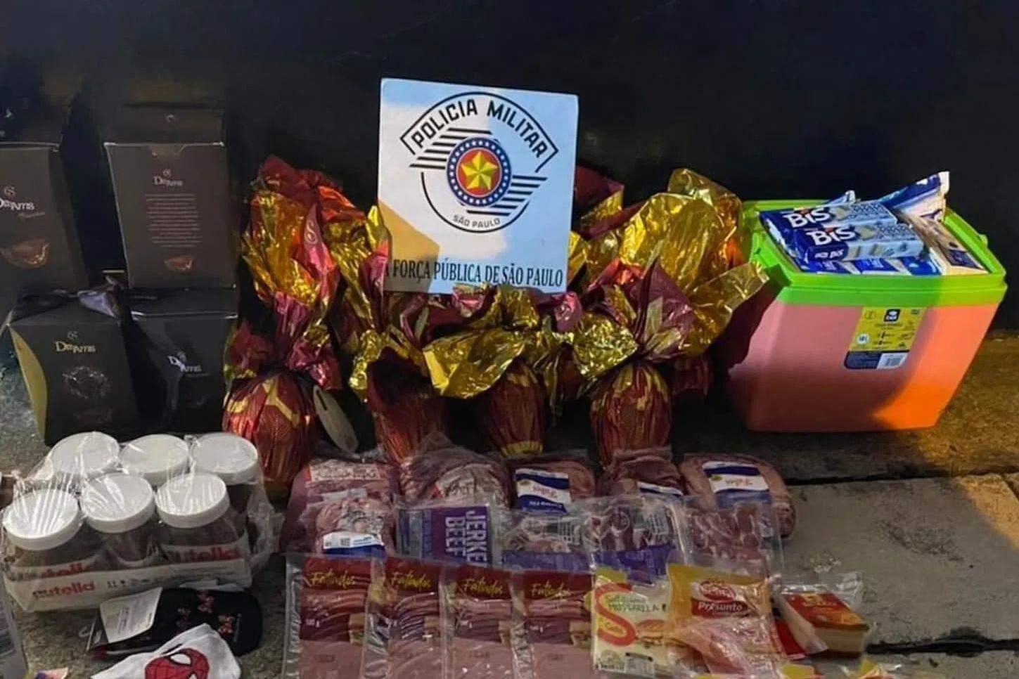 PM localizou mercadorias furtadas dentro de veículo