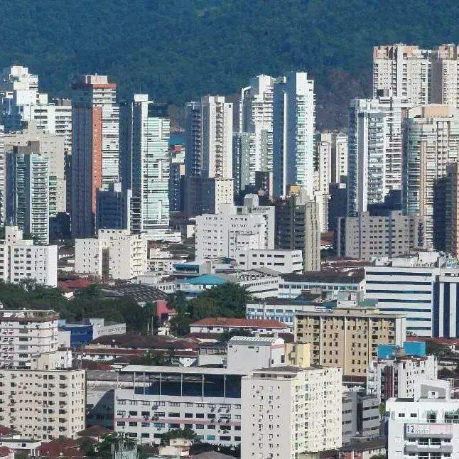Nas cidades de Santos, Guarujá e São Vicente, os imóveis tiveram redução nos preços, com exceção das casas de 4 quartos