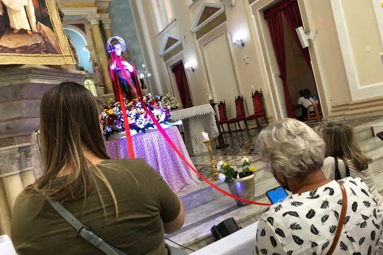 Devotos foram celebrar o Dia de Santo Exedito, agradecendo e pedindo por suas vidas