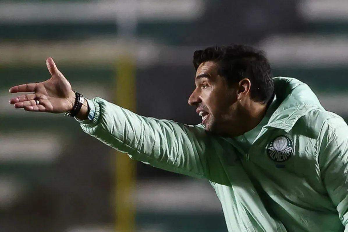 Abel Ferreira comemora vitória do Palmeiras e cita maratona de jogos