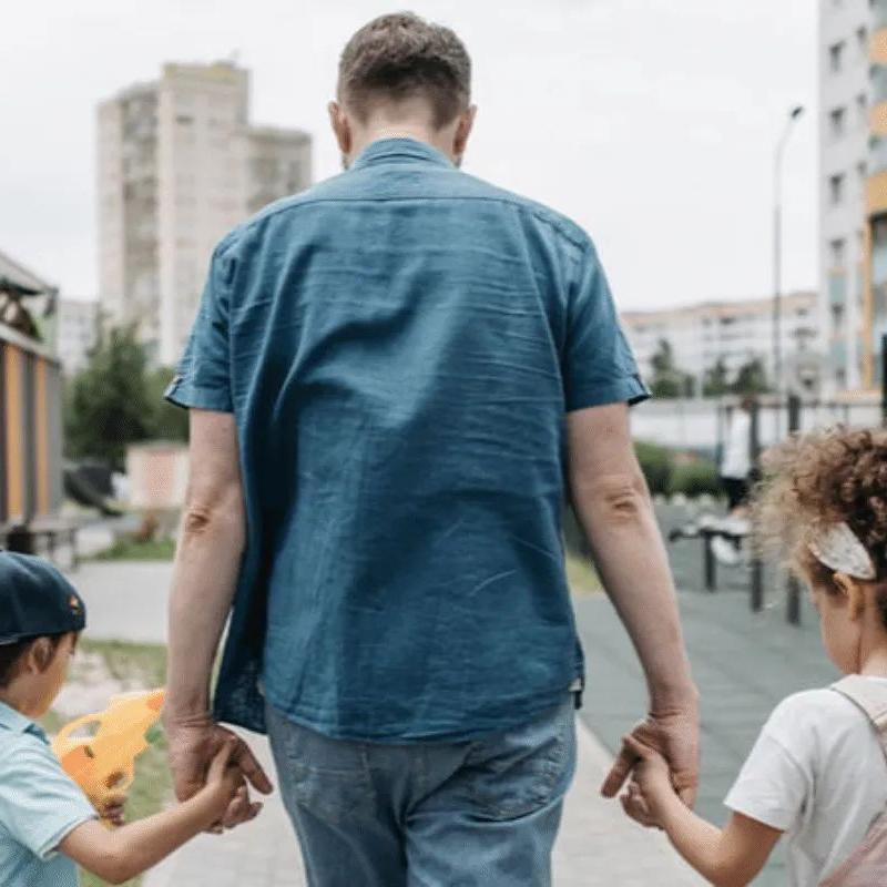 Servidores que são pais solo têm direito a licença-paternidade de 180 dias