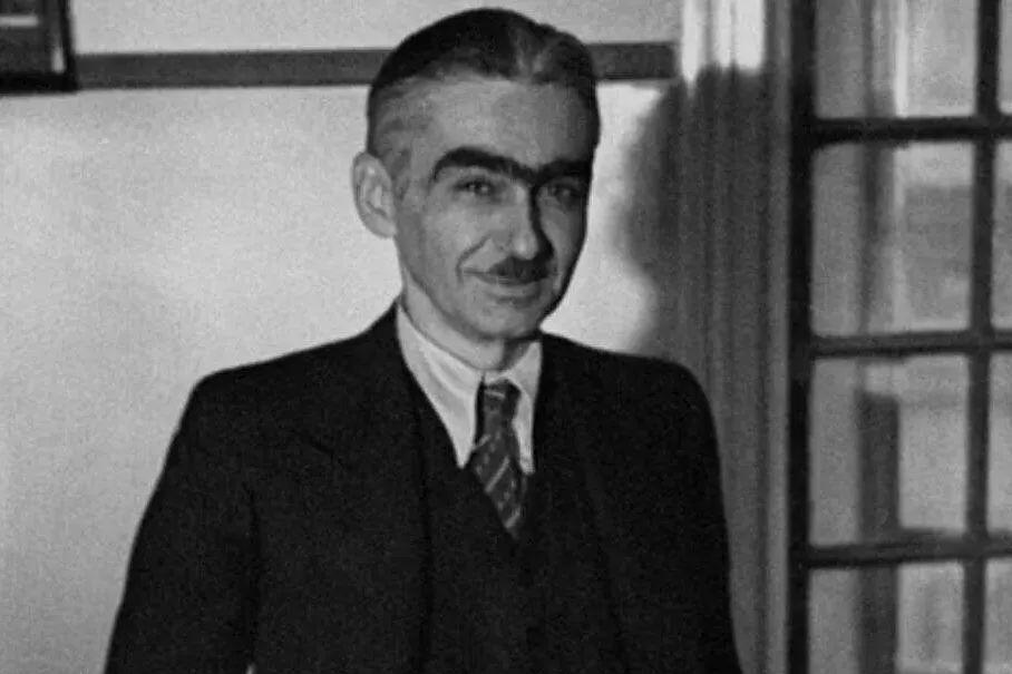 Sobre homens, livros e nações