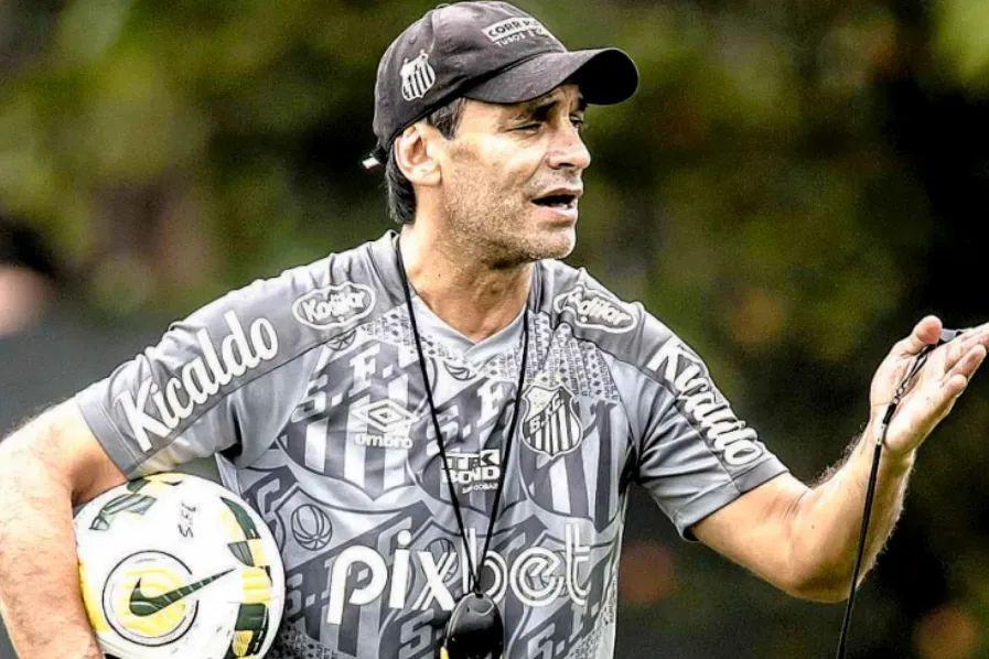  Bustos está otimista com o momento do Santos