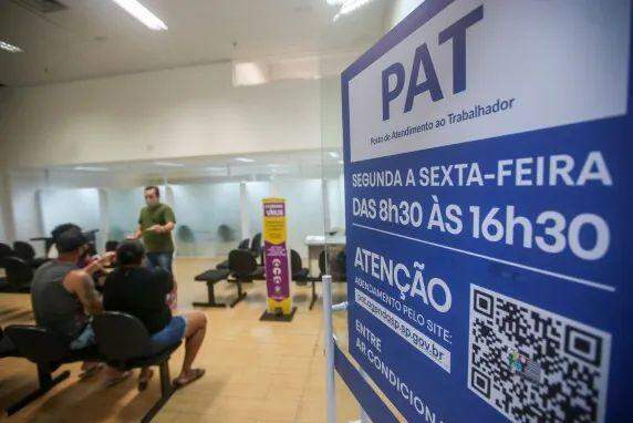 PAT conta com 16 novas vagas de emprego