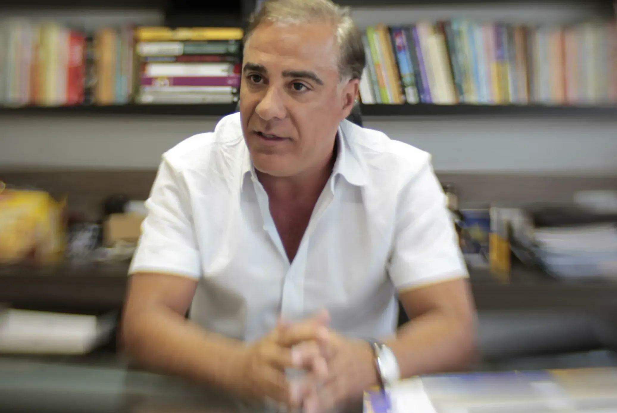Valdir José Lanza: trajetória familiar no ensino superior da Baixada Santista