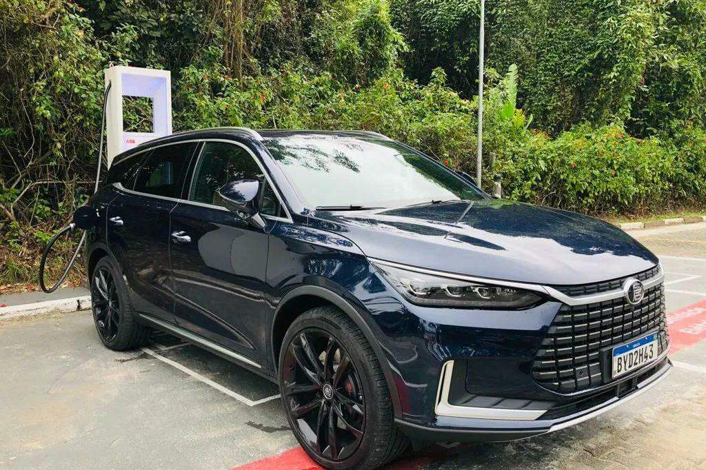 Design moderno e arrojado dá uma 'cara' europeia ao novo modelo chinês