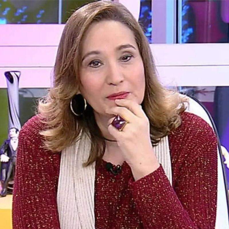 A apresentadora está afastada do programa A Tarde É Sua há mais de 15 dias