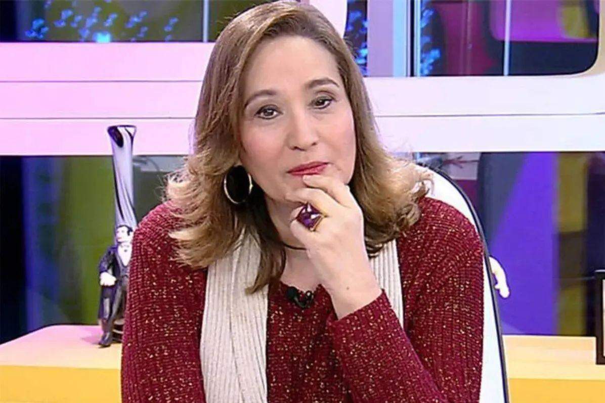 A apresentadora está afastada do programa A Tarde É Sua há mais de 15 dias