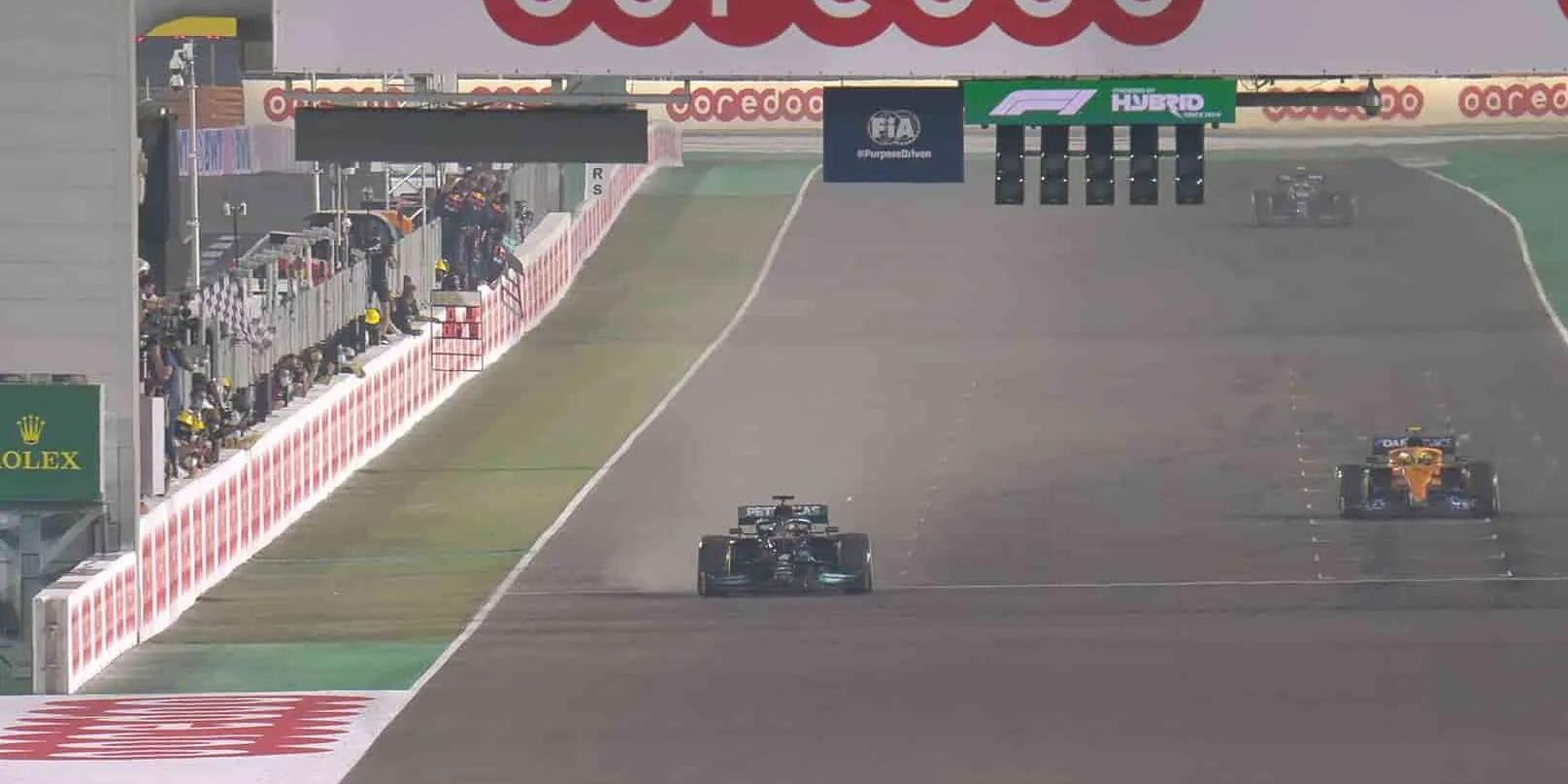 Com a nova vitória, a 102ª da carreira, Hamilton chegou aos 343 5 pontos