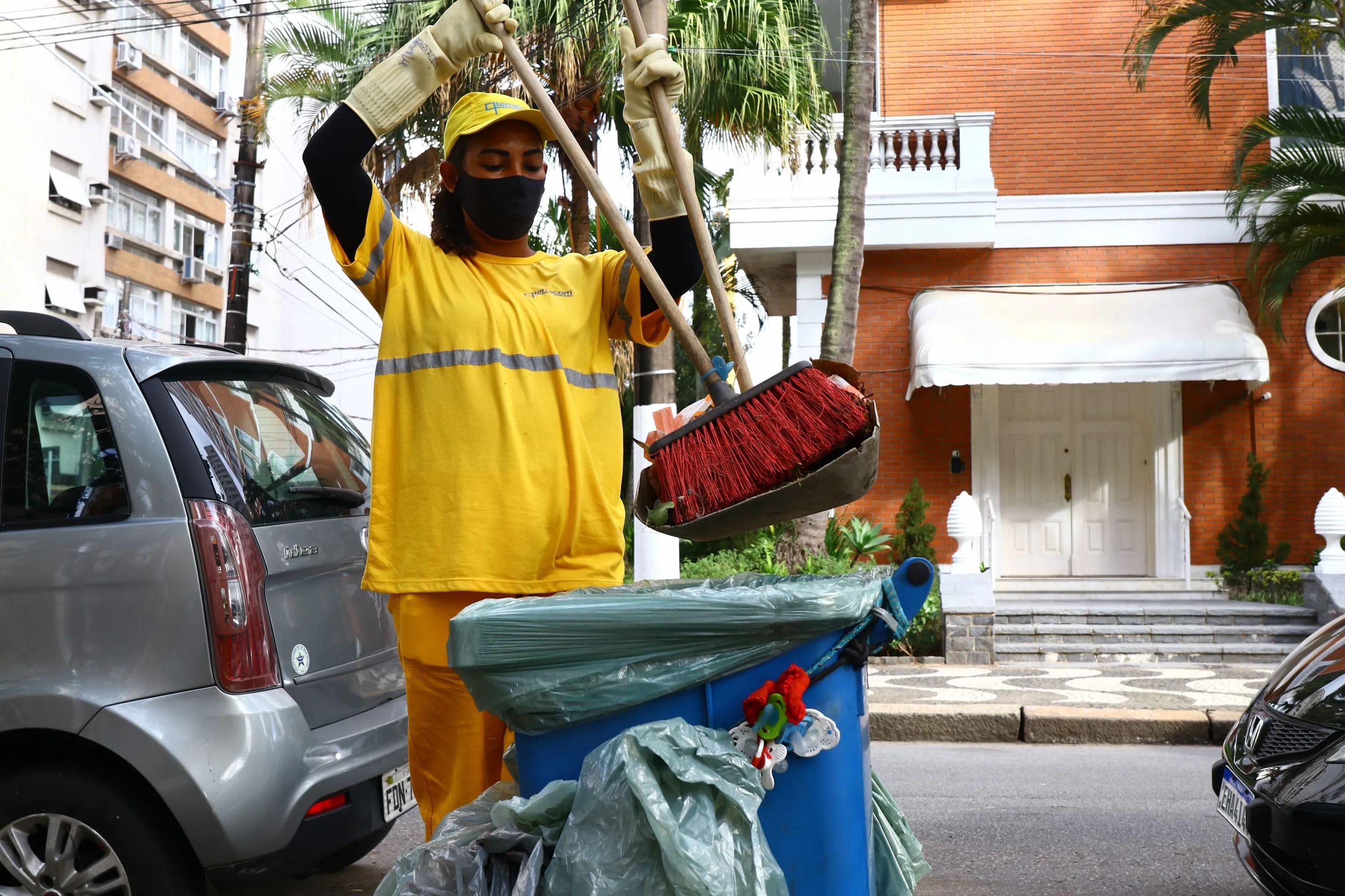 Margaridas e coletores se orgulham de trabalho e sabem da própria importância para a sociedade