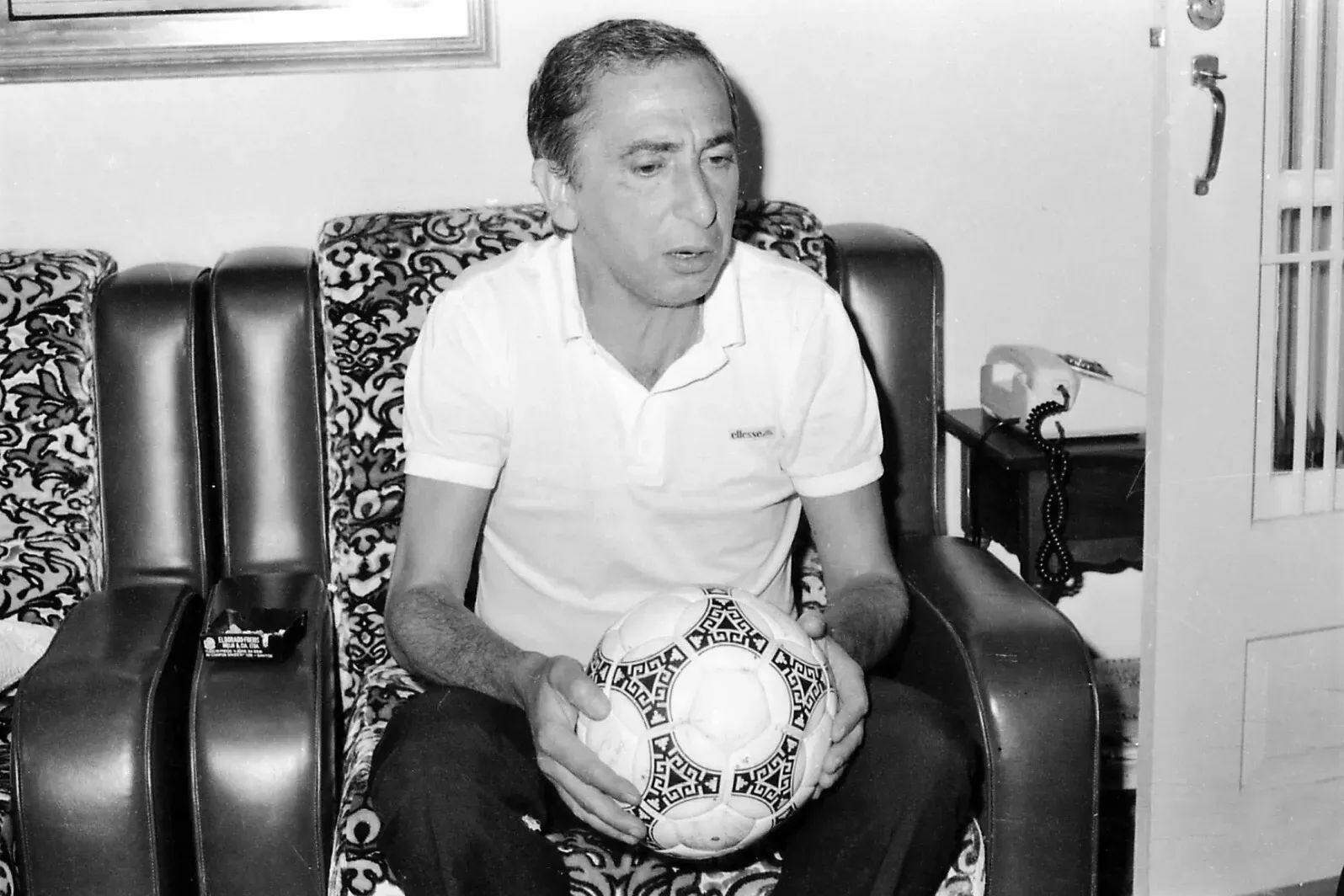 Santista apitou final de Copa do Mundo no México há 40 anos; relembre