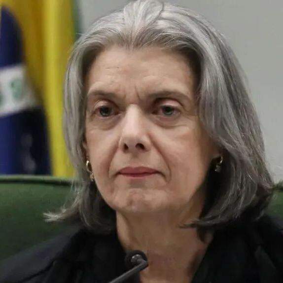 A ministra Carmen Lúcia, do STF, enviou à Justiça Federal pedidos de investigação sobre o ex-presidente