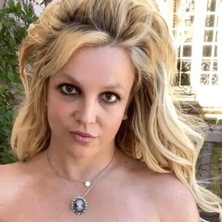 Britney Spears foi internada em clínica de reabilitação