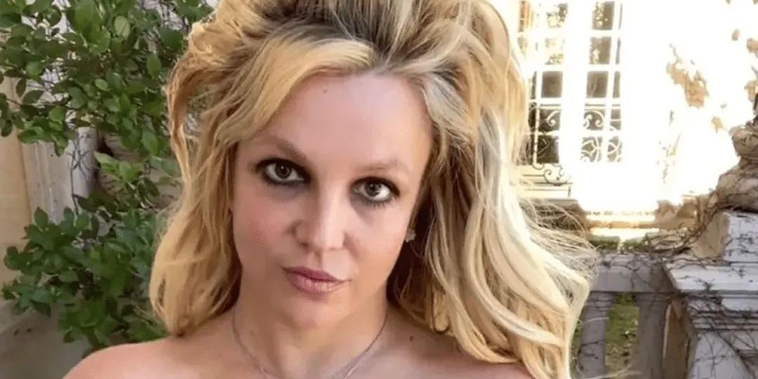 Britney Spears foi internada em clínica de reabilitação