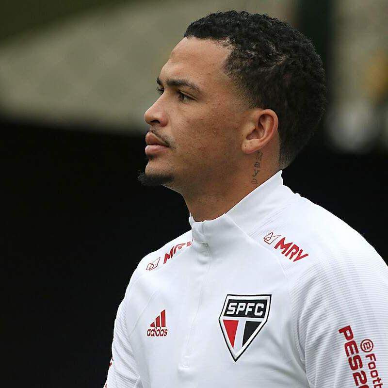 Luciano deve estar relacionado para o jogo