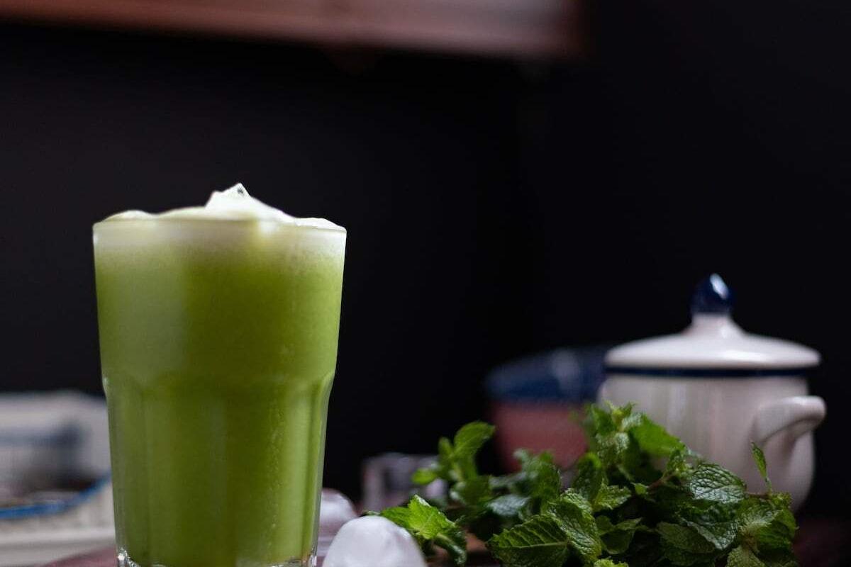 Suco funcional nada mais é do que uma mistura gostosa de frutas e verduras