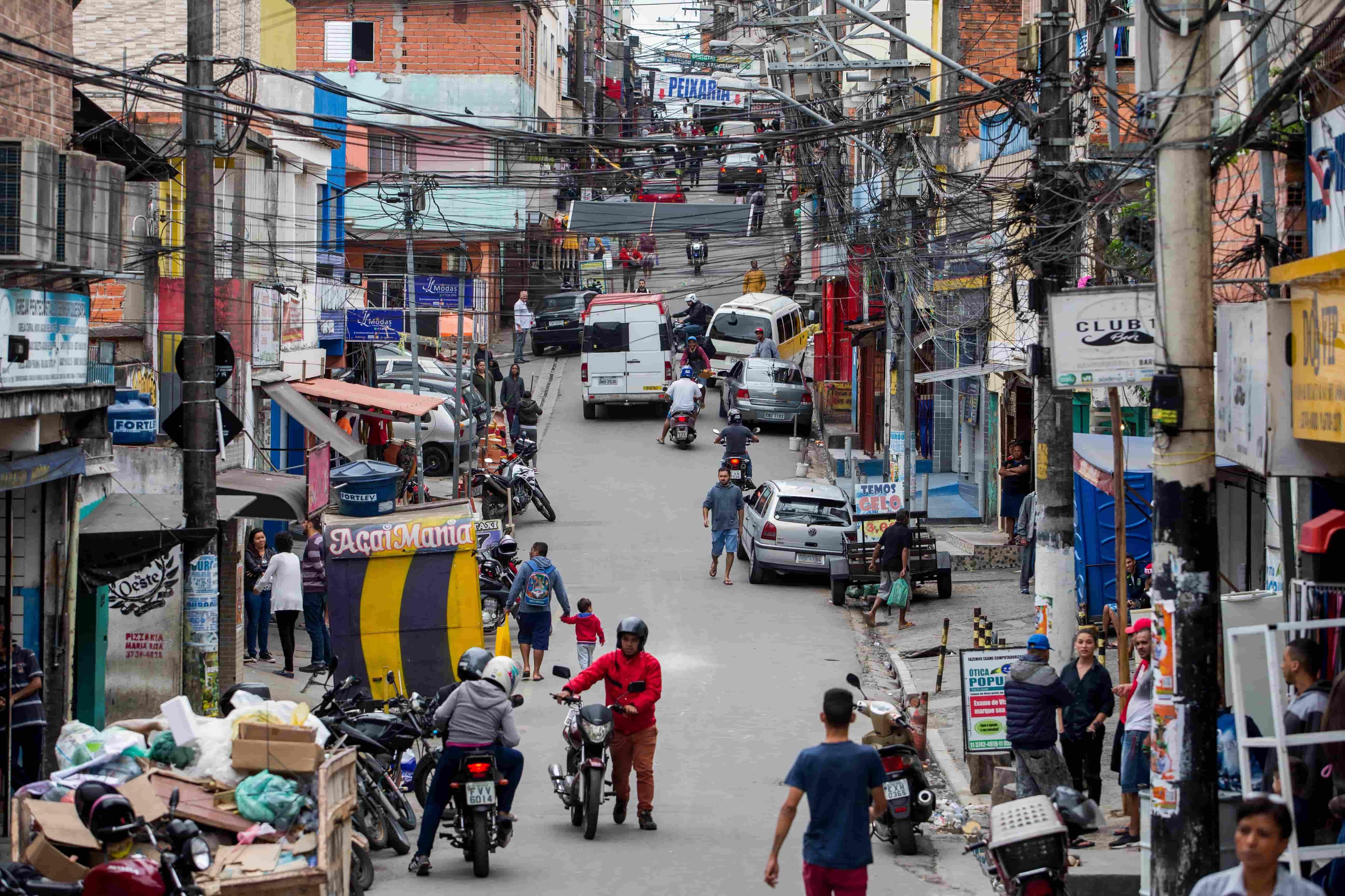 Médica e enfermeiro são sequestrados para socorrer bandido baleado em Paraisópolis