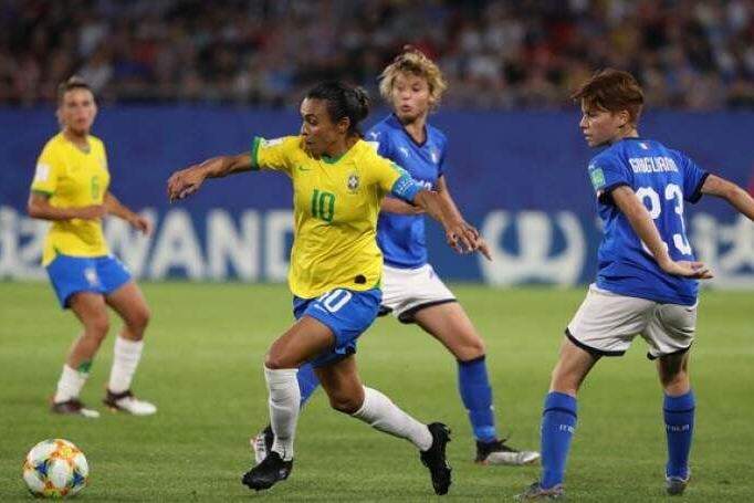 A condição de maior artilheira de Copas do Mundo de toda a história só torna Marta ainda mais ícone
