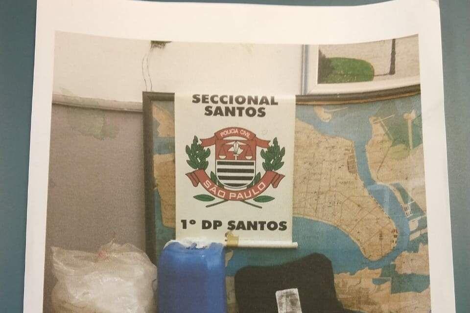 Drogas foram apreendidas no Morro São Bento por policiais do 1º DP de Santos 