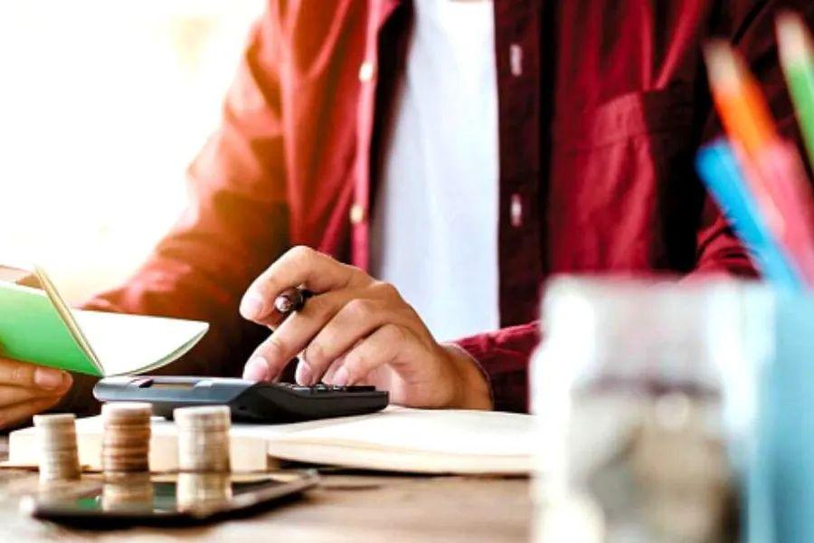 Investir fora exige cautela após virada do mercado brasileiro; entenda