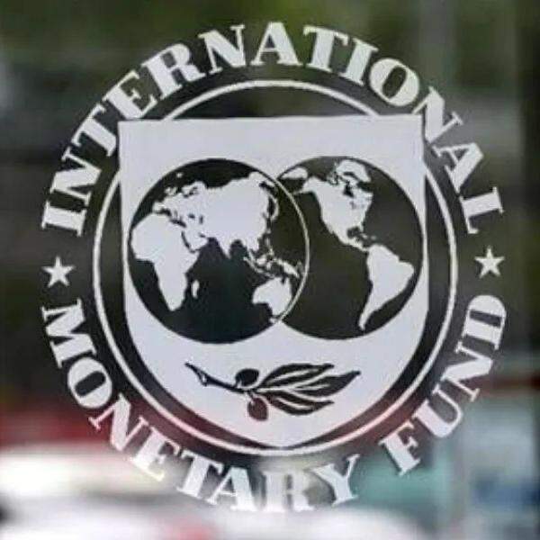 FMI corta previsão do PIB global em 2026, eleva a de 2027 e vê desinflação estagnada