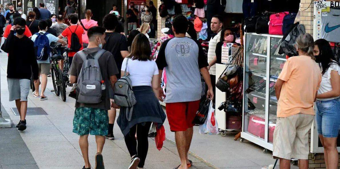 Dia Livre de Impostos promete descontos de até 70% em lojas de todo o Brasil