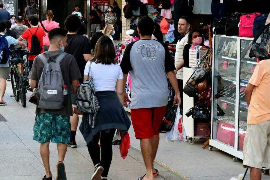 Dia Livre de Impostos promete descontos de até 70% em lojas de todo o Brasil