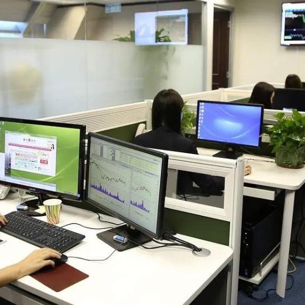 Discussões de mudança de escala de trabalho 6x1