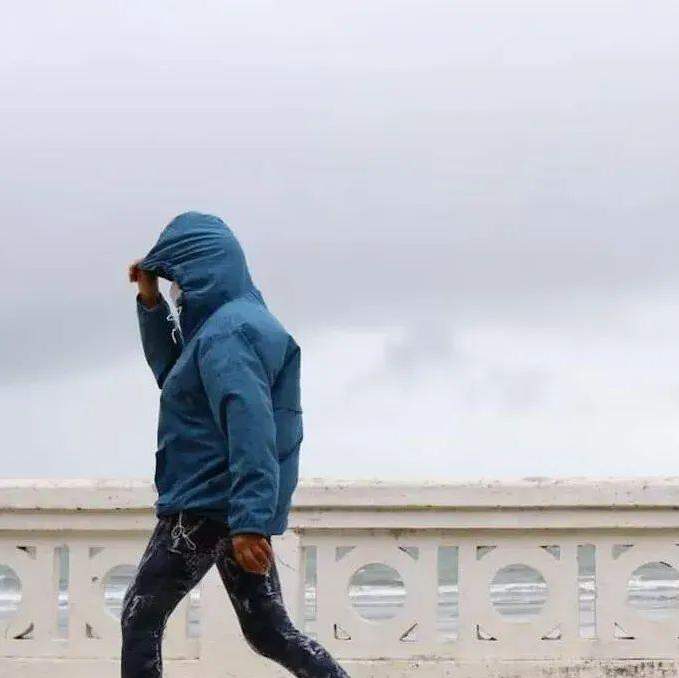 Massa de ar polar avança pela América do Sul e provoca frio intenso na Baixada Santista