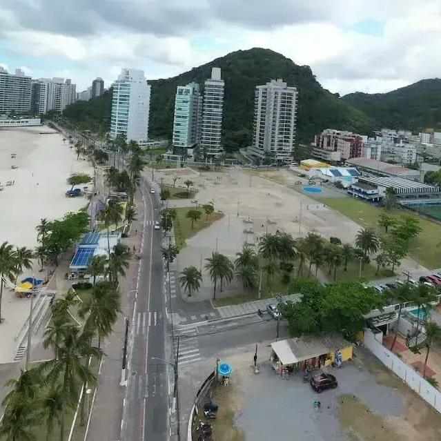 Mudanças no primeiro escalão de Guarujá abrem espaço para rearranjos políticos