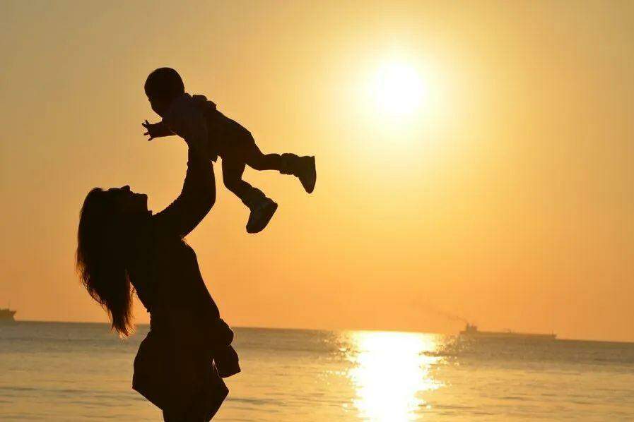 Maternidade não pode ser sinônimo de sobrecarga