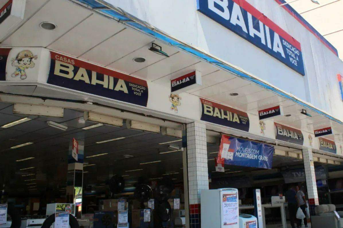 Casas Bahia tem prejuízo de R$ 10,1 bi, avalia pedir recuperação judicial e demite funcionários