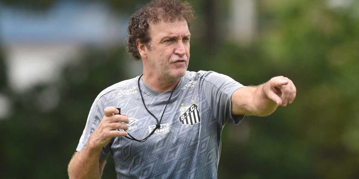 Cuca é anunciado como novo técnico do Santos