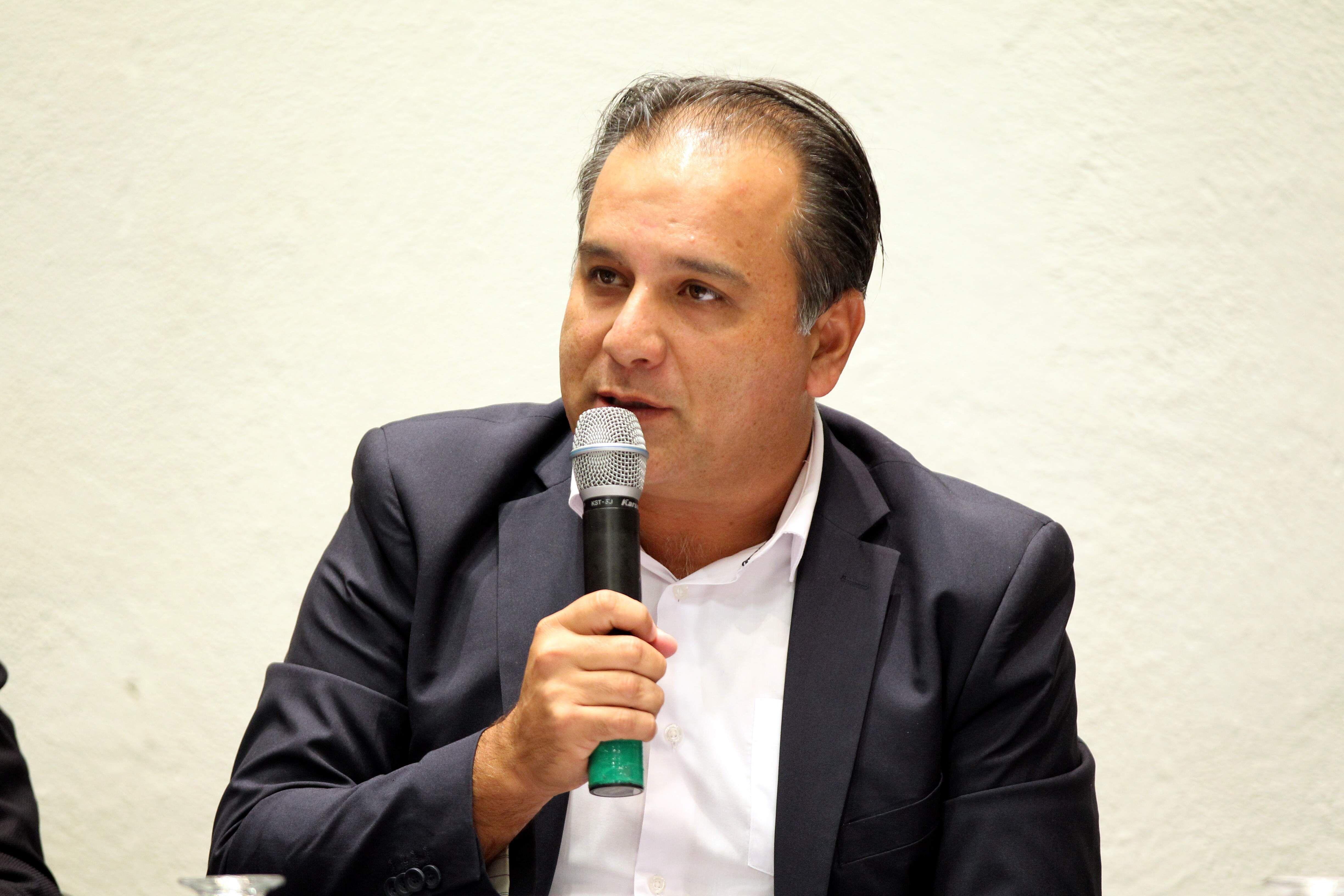 Prefeito de Peruíbe anunciou redução de 30% de salário durante pandemia do coronavírus