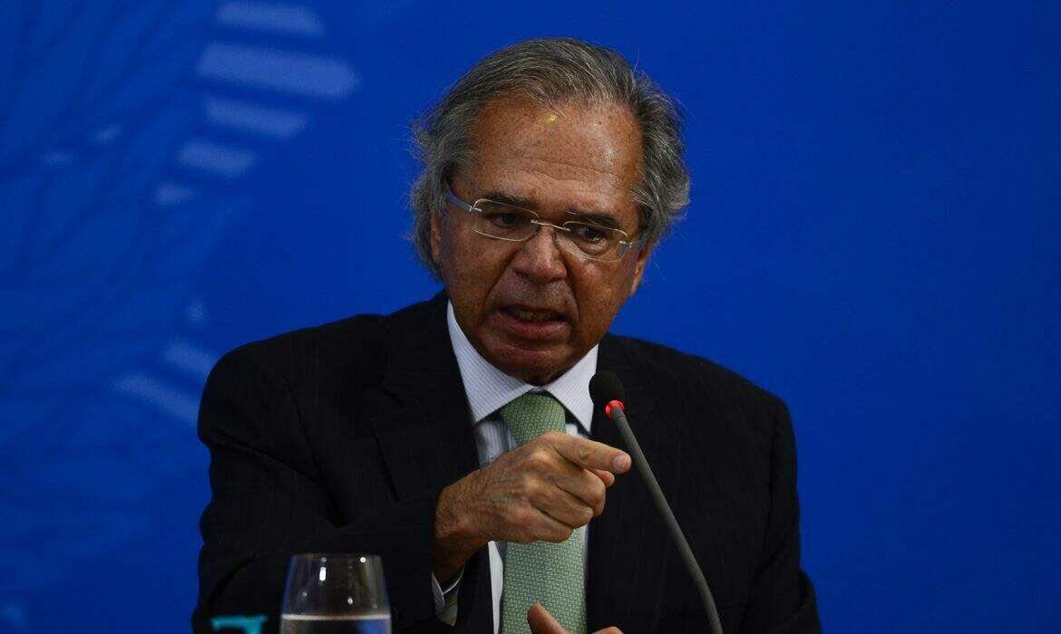 Ministro também prometeu dar prioridade a projetos para estimular investimentos privados