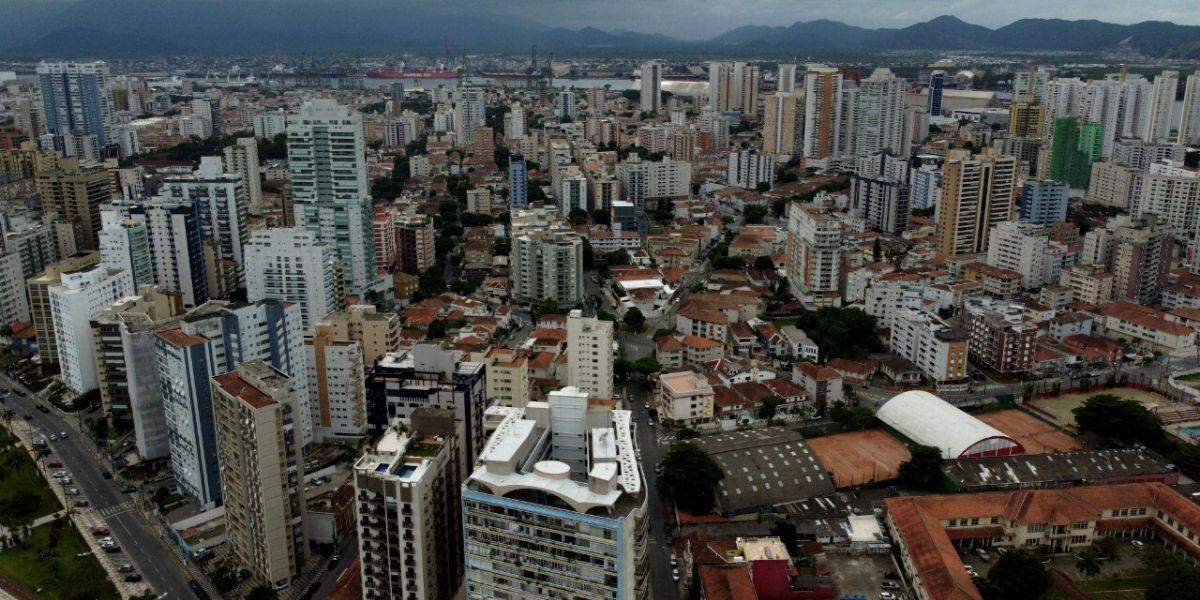 Santos tem concurso público com 216 vagas no cargo de professor adjunto (I e II)