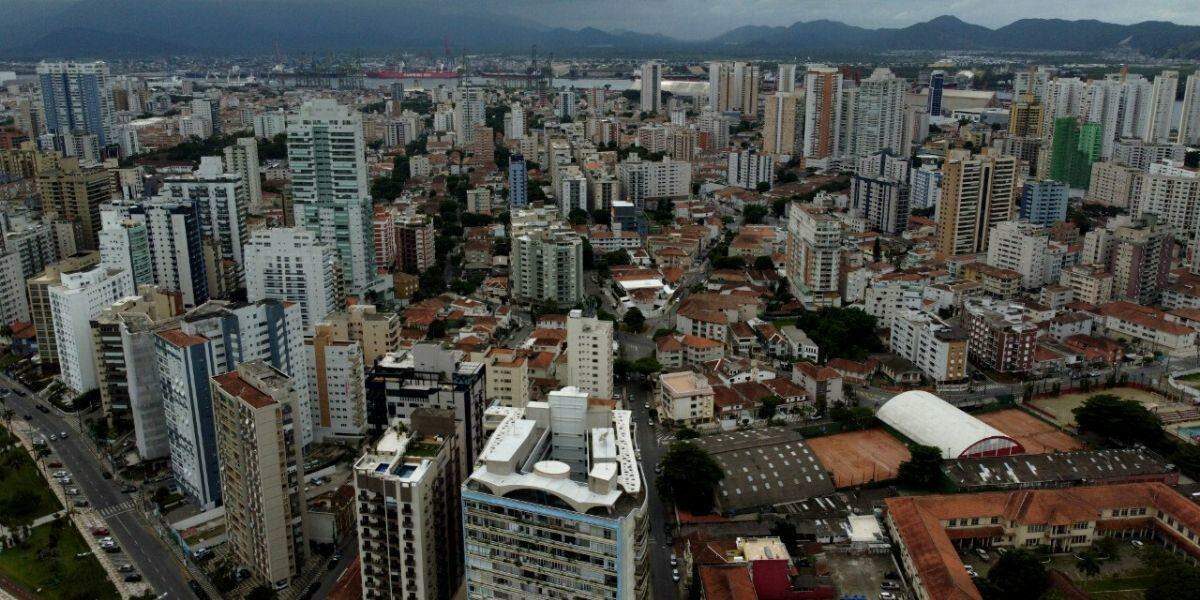 Santos tem concurso público com 216 vagas no cargo de professor adjunto (I e II)