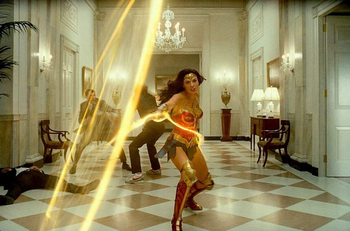 Gal Gadot, a protagonista, por sua vez, observou que muitas décadas se passaram desde o 1º filme
