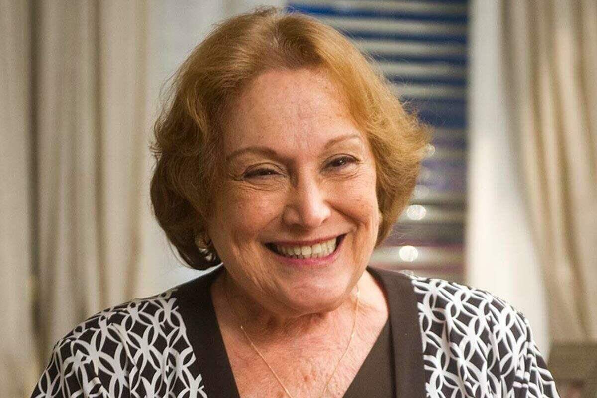 A atriz, de 87 anos, está internada em um hospital do Rio de Janeiro