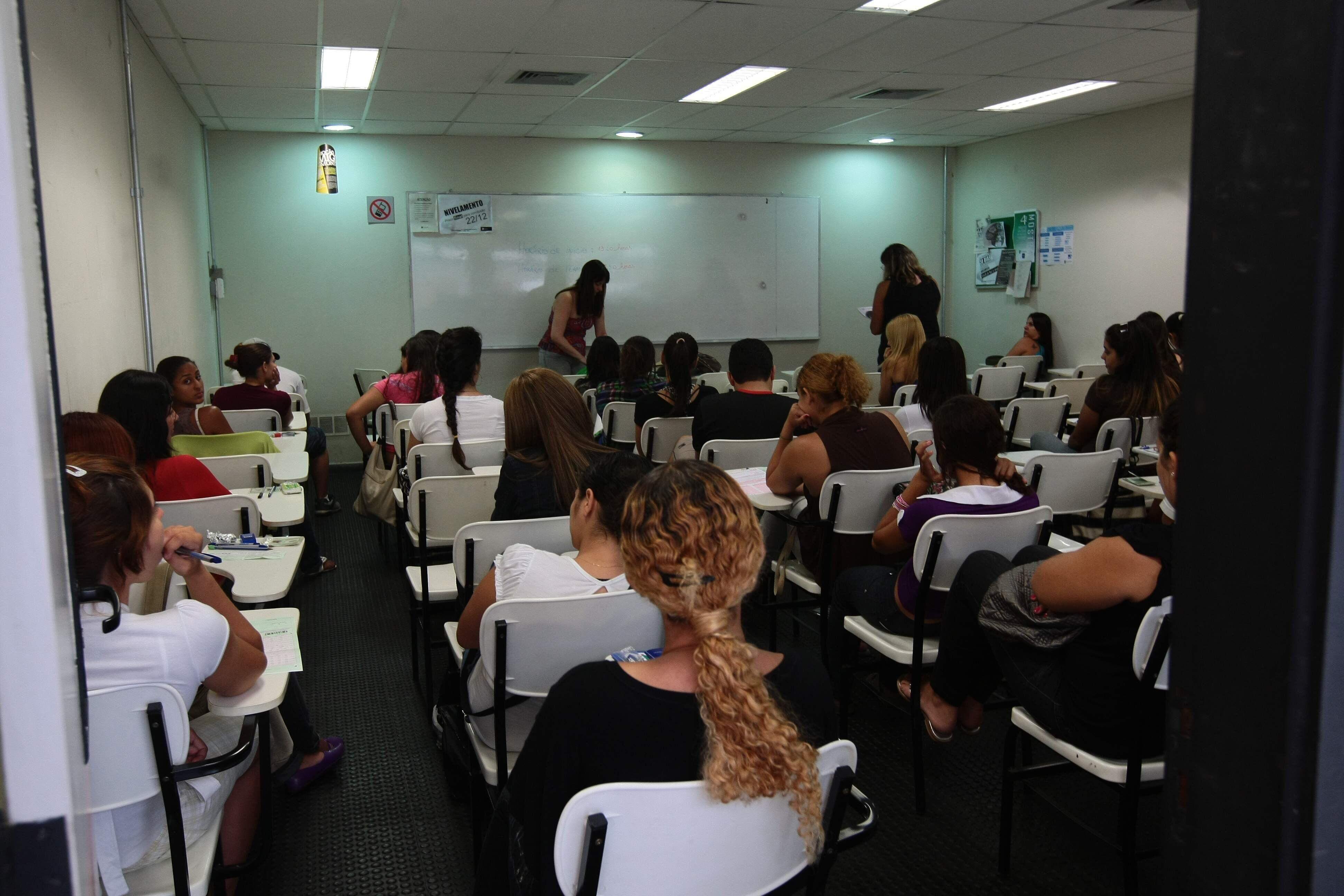 Projeto obriga treinamento de emergência nas escolas do Estado