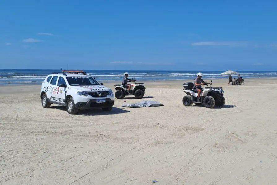 Vítima foi encontrada na faixa de areia do Balneário Maracanã