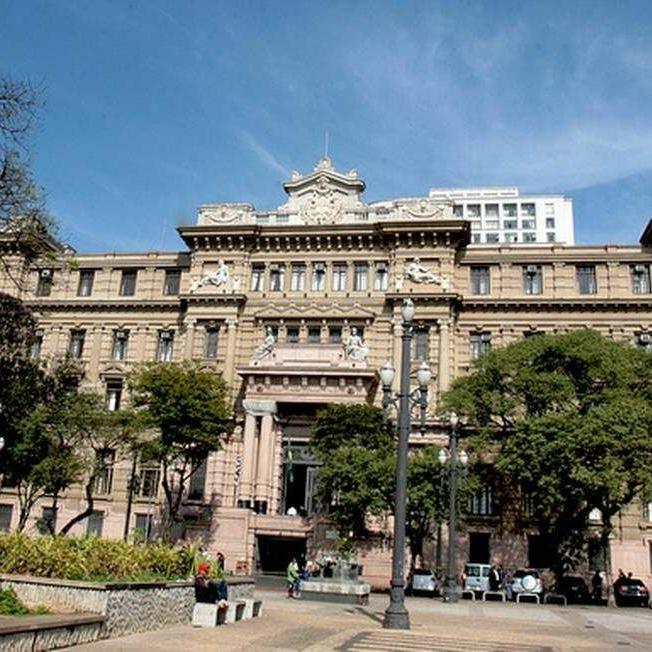 Estando na Presidência do Tribunal, valorizei os servidores produtivos o quanto pude