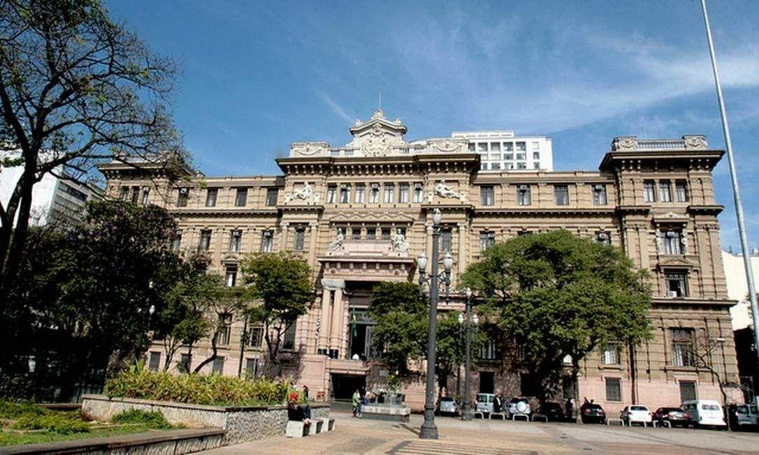 Estando na Presidência do Tribunal, valorizei os servidores produtivos o quanto pude