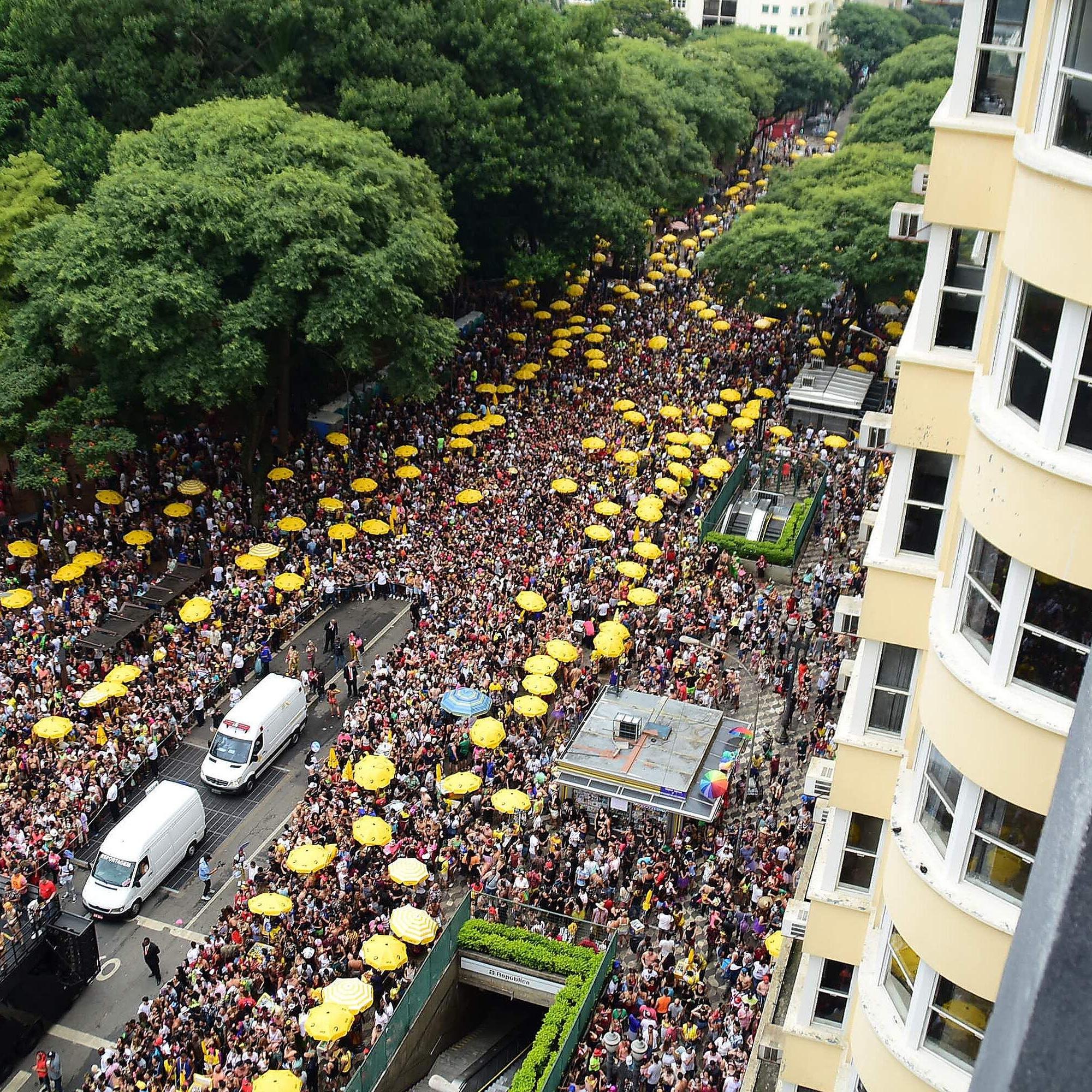 Megablocos concentram público e patrocínio e encarecem carnaval de São Paulo