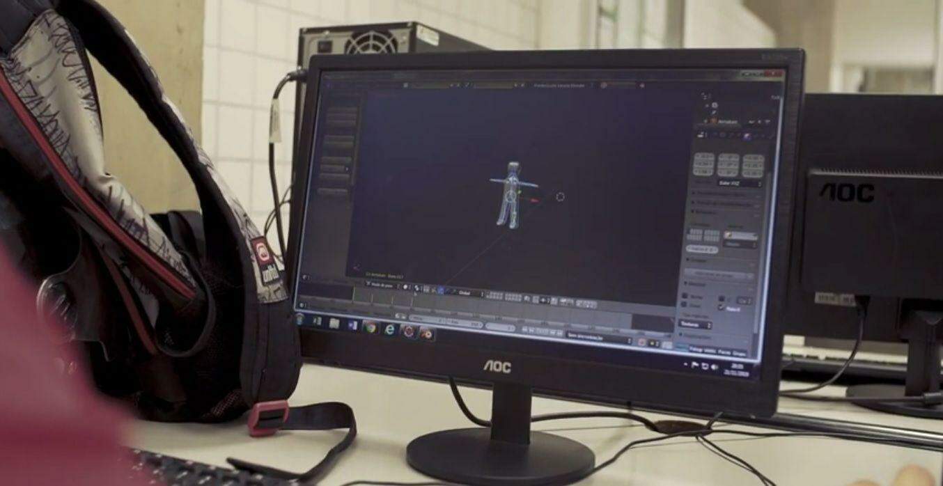 Entre os cursos está a opção de operador de microcomputador