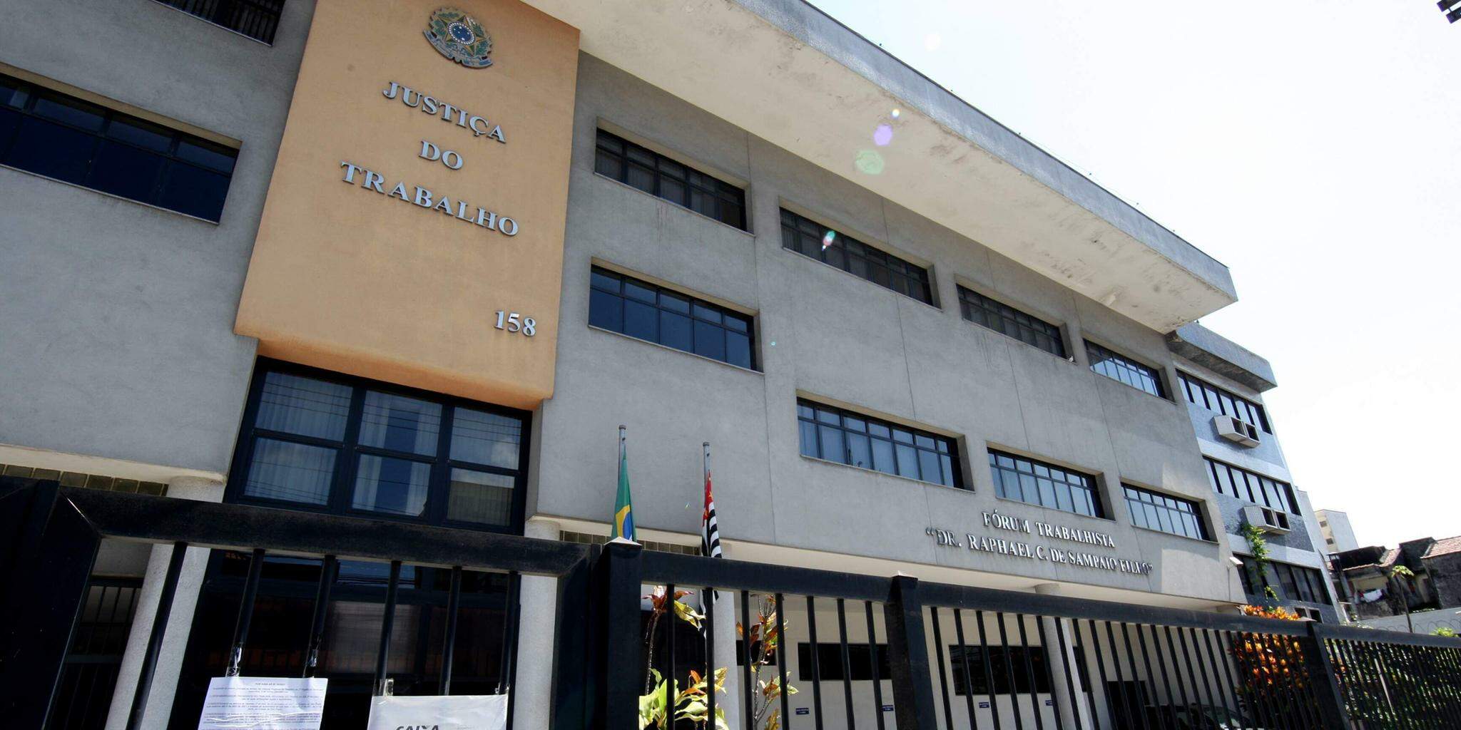 A condenação foi determinada pela Justiça do Trabalho de Santos