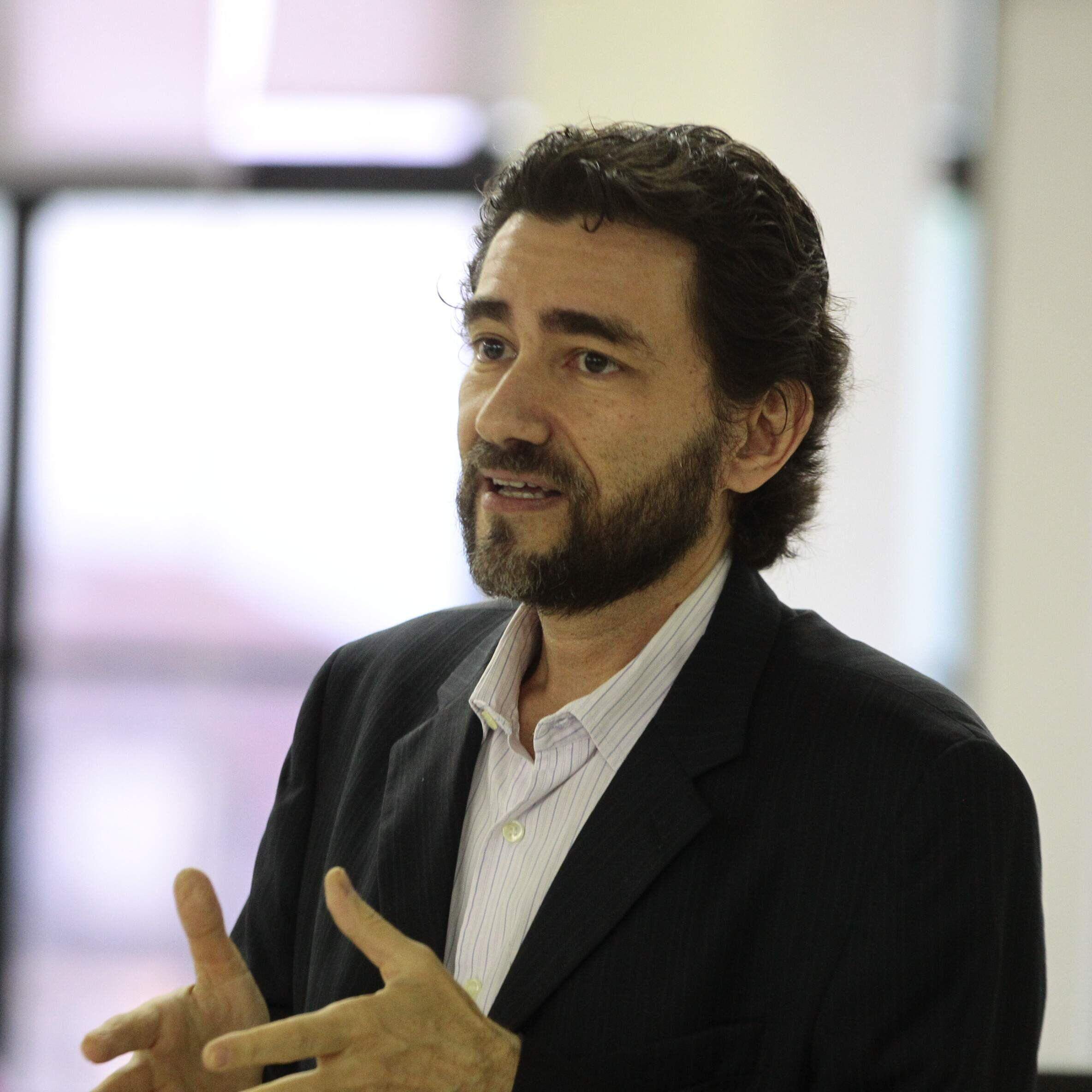 Gilberto Rodrigues analisa a sucessão presidencial nos Estados Unidos