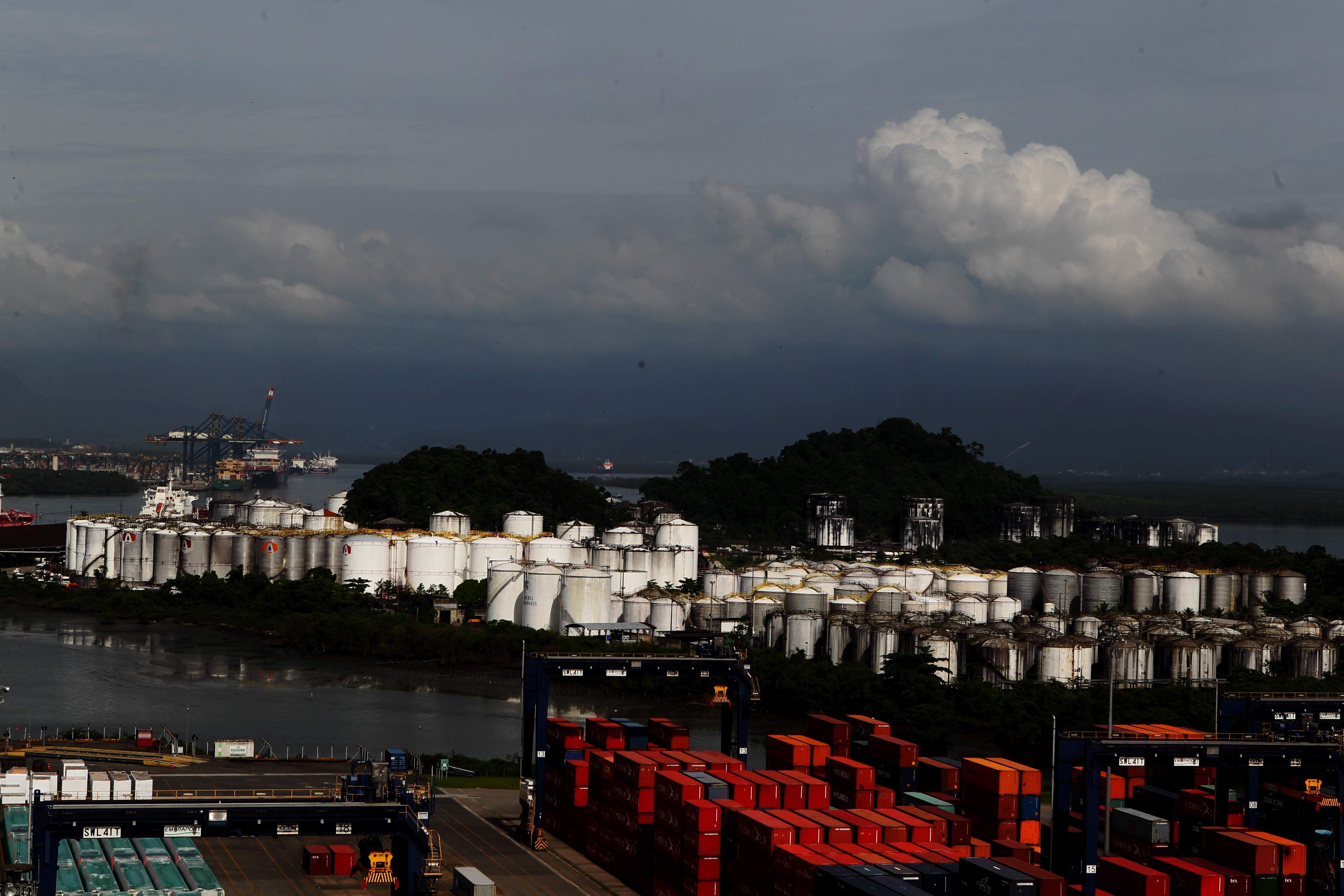 Ilha Barnabé terá infraestrutura de seu cais e dolfins recuperada