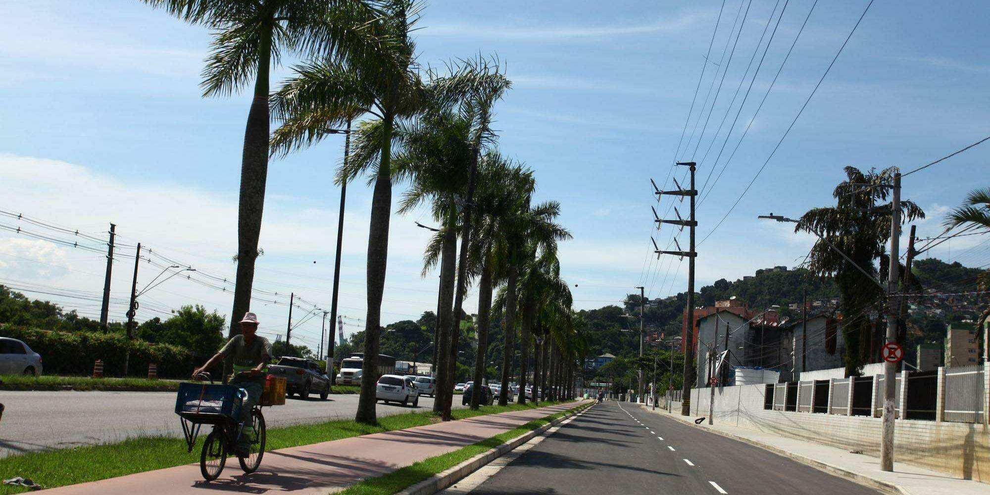 O acidente aconteceu entre a Avenida Martins Fontes (foto) e a Rua Brigadeiro Newton Braga, em Santos